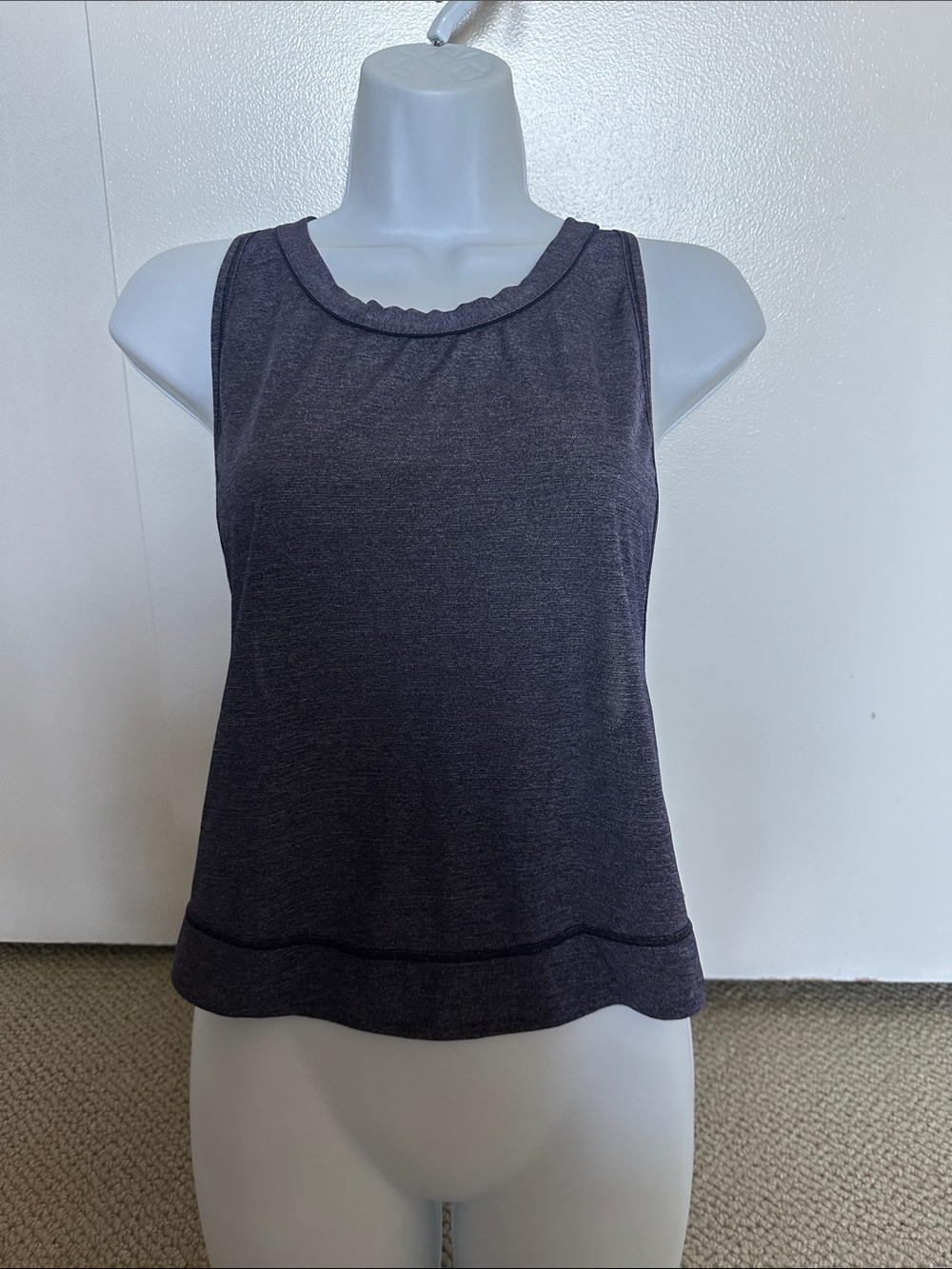 Lululemon Women’s Sleeveless Tank Top